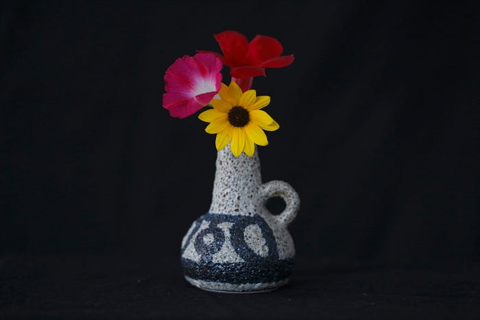 Still life of flowers.